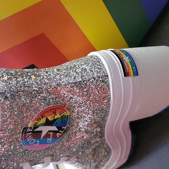 Converse flash $95 - Picture 2 of 8